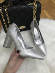 Pantofi dama argintii marime 36+CADOU foto