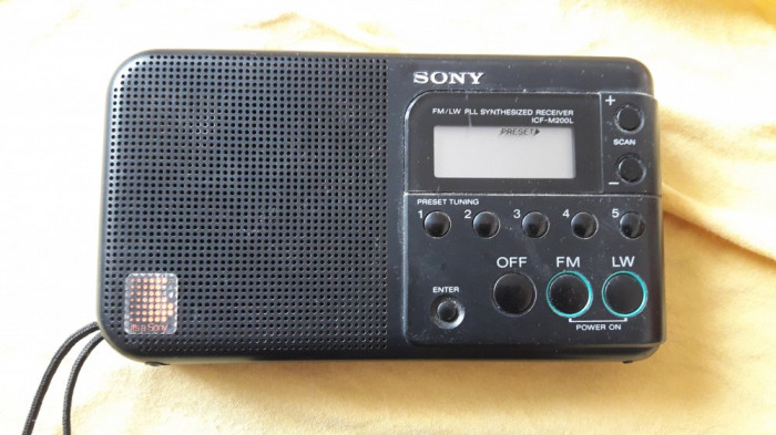 SONY ICF M 200L , FUNCTIONEAZA !