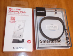 Banda Sony Smartband Swr10 , neagra + Micro USB Charging Dock , noi , la cutie foto