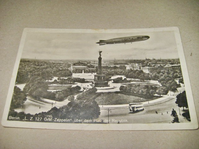 L.Z.127 Graf Zeppelin Piatia Republicii, Berlin, Germania vedere veche.