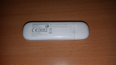 Modem USB 3G HUAWEI K3565 LIBER DE RETEA foto