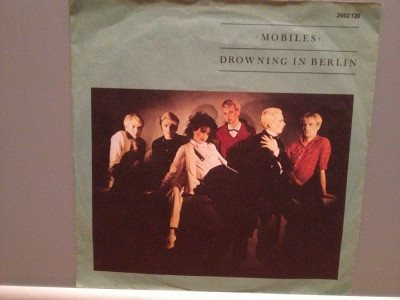 MOBILES - DROWNING IN BERLIN/TIPTOE ....(1981/RIALTO/RFG) -Vinil Single pe &amp;#039;7/NM foto