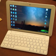 Tableta Toshiba Encore 2 WT10-A-102, si tastatura Microsoft bluetooth foto