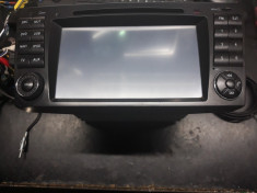 dvd gps auto mercedes e class w211 foto