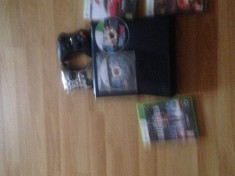 Vand/schimb xbox 360 250 gb , 2 controllere wireless ,5 jocuri foto