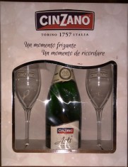 Vin spumant Cinzano Asti cu pahare cadou foto