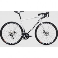 BICICLETA CUBE ATTAIN PRO DISC white black 2017 foto