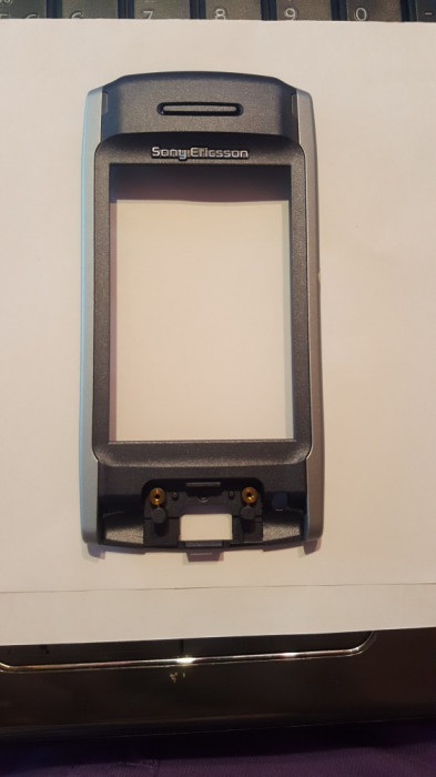 Carcasa fata Sony Ericsson 910