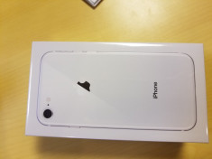 Iphone 8 64 gb, silver grey, sigilat garantie 2 ani, neverlock foto