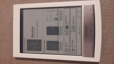 Ebook Reader sony prs-t1 2GB Wi-Fi 6in ebook reader Sony Reader Wi-Fi PRS-T1 foto