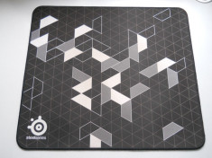 Mouse pad SteelSeries QcK+ Limited XL 45 x 40 x 3 mm. foto