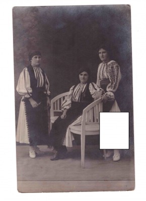 CP Costume populare - Tara Beiusului (?) foto
