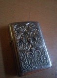 Bricheta vintage originala Zippo,bricheta cu cranii omenesti de colectie,, De buzunar