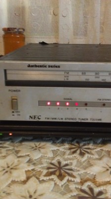 Radio Stereo tuner NEC T 325 ME Made in Japan Autentic Series foto