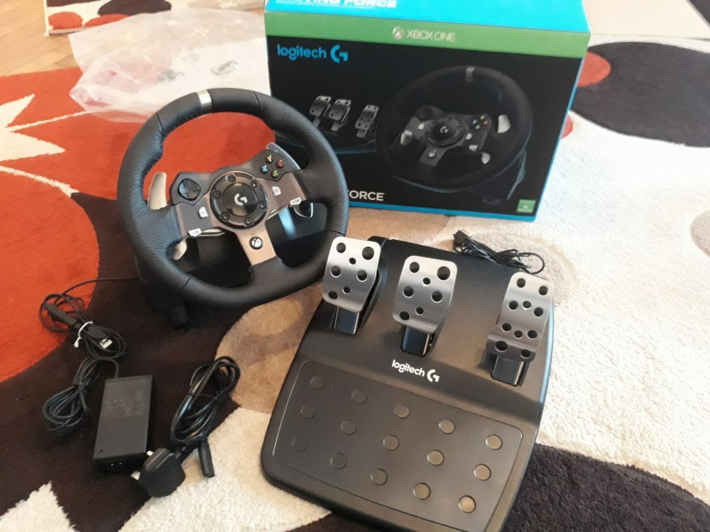 Volan nou logitech 920 driving force+pedale NOU LA CUTIE pt xboxone/pc |  arhiva Okazii.ro