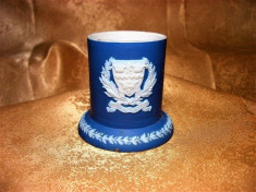 Vas portelan Wedgewood Jasperware sec 19, albastru cobalt, colectie foto