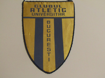 Fanion - Clubul Atletic Universitar Bucuresti (dimensiuni mari 30x19.5 cm) foto