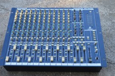 MIxer Behringer Eurorack MX 2642 A foto