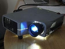 Videoproiector Refurbished MITSUBISHI LVP-XD10U LUX foto