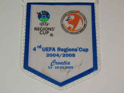 Fanion Federatia de Fotbal din Romania - UEFA 2004/2005 Croatia foto