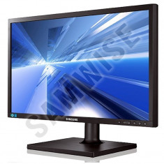 Monitor 19&amp;quot; LED Samsung S19C450BW, 1440 x 900, 5ms, VGA, DVI, Cabluri incluse foto