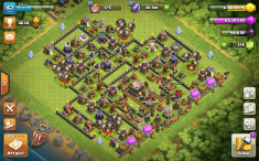 Cont clash of clans, th11 aproape full! foto