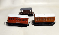 Lot 3 vagoane, Hornby - scara HO foto