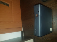 Xbox 360 , 500GB, 2 controllere, stare impecabila . foto