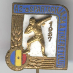 1957 A 2a Spartachiada a tineretului - Insigna sport Romania