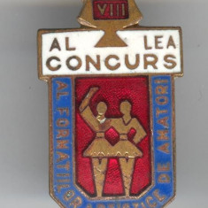 Al VIII lea Concurs al formatiilor artistice de AMATORI Anul 1970 Insigna email