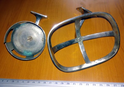 LOT / SET VECHI SUPORT PAHAR SI SAPUN , METAL foto