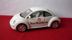 MACHETA AUTO VOLKSWAGHEN NEW BEETLE 1998, 1/18 BURAGO foto