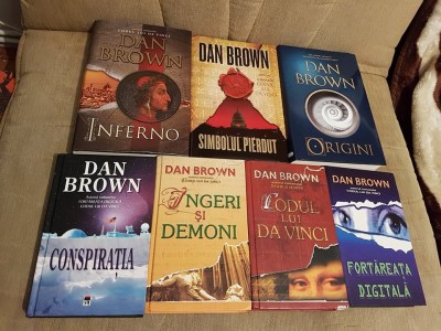 DAN BROWN COLECTIA INTEGRALA CARTONATA (7 VOL) foto