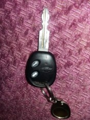 cheie contact chevrolet ,cheie contact originala cu breloc vintage,2 butoane,T.G