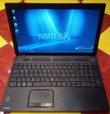 Toshiba C55-A-8GB ramIntel 2.40Ghz-250GB hdd-15,6 inch display HD foto