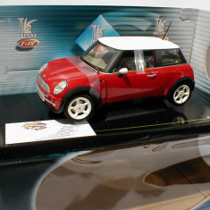 Macheta Mini 2001 - SOLIDO scara 1:18