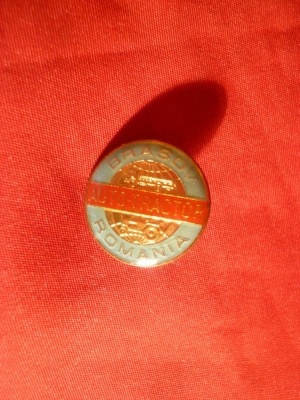 Insigna Brasov- Autotractor Romania ,d= 1,8 cm , metal si email foto