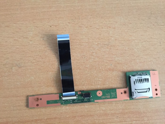 Cititor card satellite R50-B - 157 A142