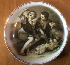 THE BEGGAR BOYS - BARTOLOME ESTEBAN MURILLO - Fenton China Co . - Farfurie Deco foto