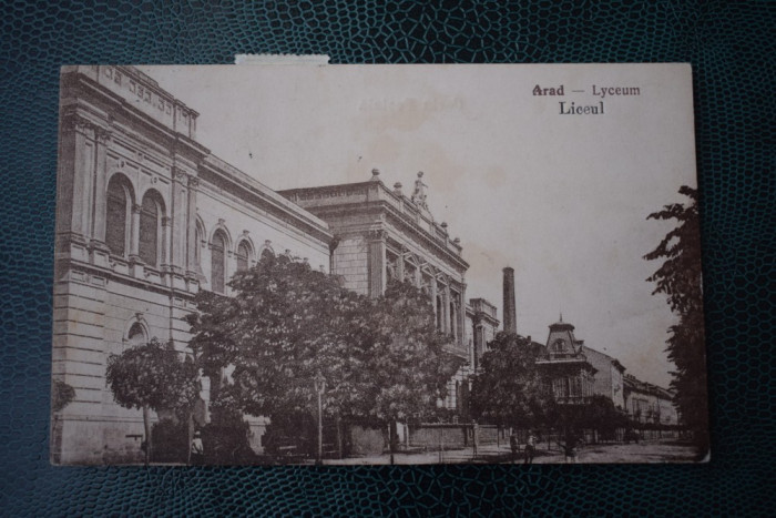 AKVDE18 - Carte postala - Vedere - Arad - Liceul