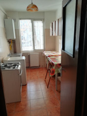 Inchiriere apartament cu 2 camere decomandate foto