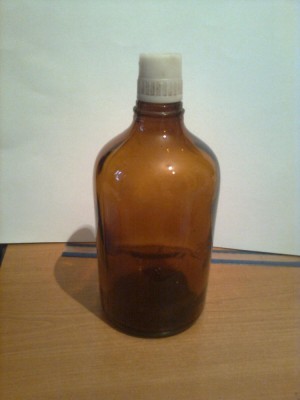 STICLA DE LABORATOR CU DOP DIN PLASIC, PENTRU REACTIVI ~ 1.500 ml ( 1,5 L ) foto