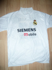 Tricou al Echipei Fotbal Real Madrid mas.XL nr.23 Jucator Beckham ,stema in tesa foto