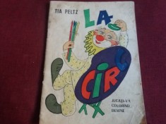 TIA PELTZ - LA CIRC foto