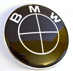 Emblema / Logo / Sigla BMW Cu 2 Pini - 74mm Neagra Pentru Seria 3, 5, 7 foto