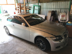 BMW E92 320d avariat foto