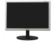 Monitor 22 inch LCD, Full HD, Samsung SyncMaster B2240, Silver &amp;amp; Black foto