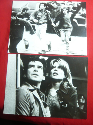 2 Fotografii - Actorii Pierce Brosnan si Linda Hamilton in Film Dante&amp;#039;s Peak1997 foto