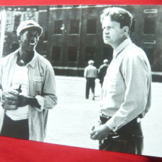 Fotografie- actorii Tim Robbins si Morgan Freeman-filmul Inchisoarea Ingerilor