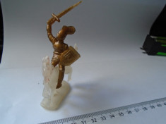 bnk jc Romania - figurine de plastic - cavaler calare foto